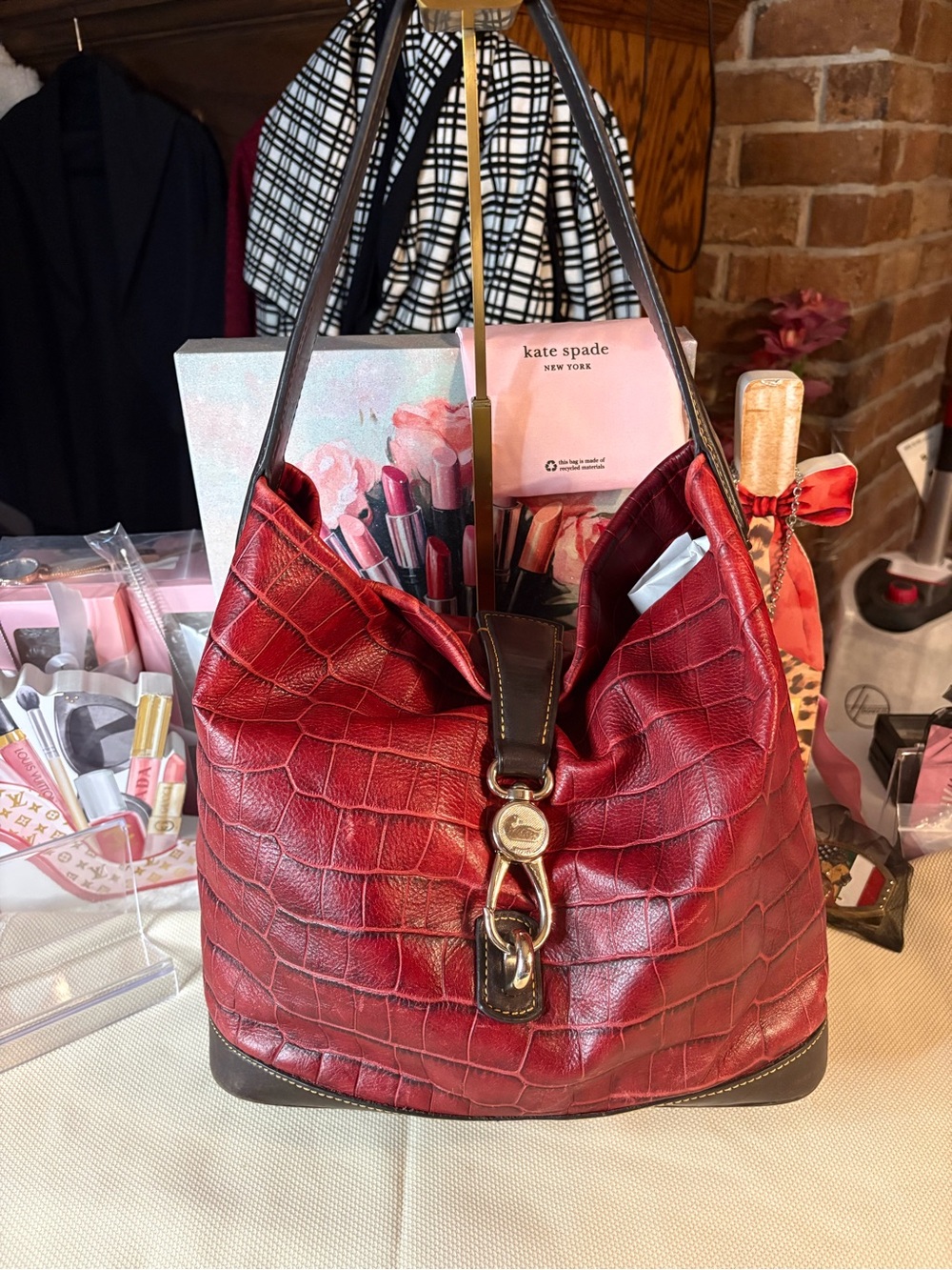 Dooney and Bourke Red Croc-Embossed Logo Lock Hobo with Dark Trimdoinne